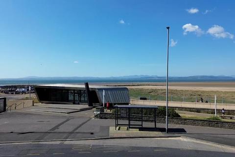 2 bedroom flat for sale, Marine Road West, Morecambe, LA3 1BS