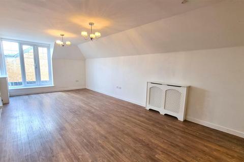 2 bedroom flat for sale, Wells View Drive, Bromley