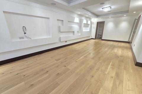 undefined, Hankins Lane, London, NW7