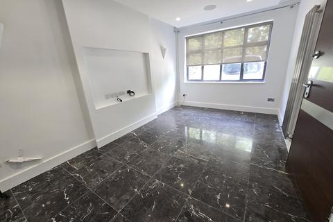 undefined, Hankins Lane, London, NW7