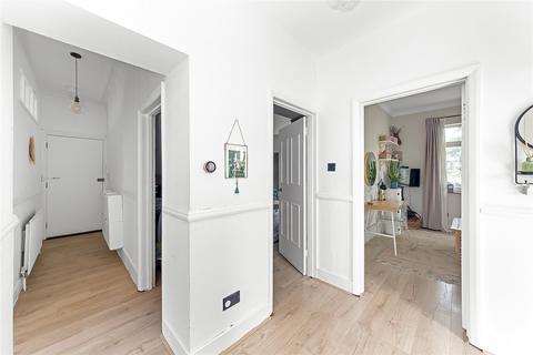 2 bedroom apartment for sale, Dagnall Park, London, SE25