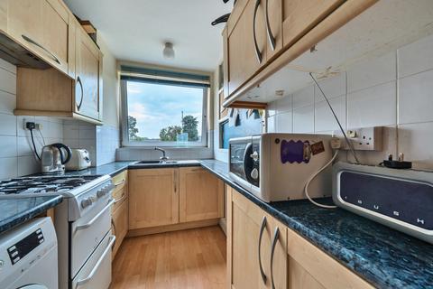 2 bedroom apartment for sale, Rodwell Court, Hersham Road, Walton-On-Thames