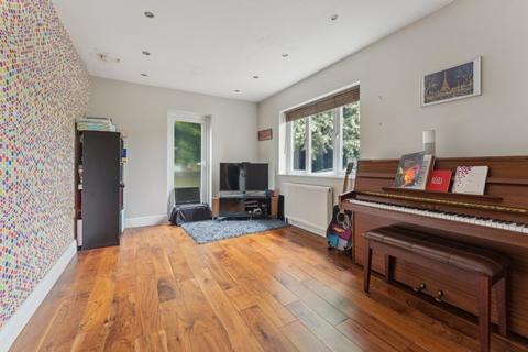 5 bedroom detached house for sale, Mayflower Way, Farnham Common, Buckinghamshire