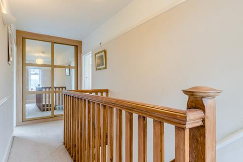 Highlea Gomeldon Road, Porton, Salisbury, SP4 0JT