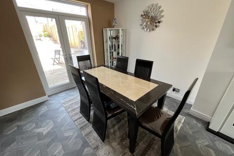 8 Ashton Drive, Lancaster, LA1 2LH