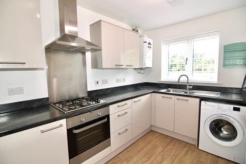 2 bedroom semi-detached house to rent, Witney OX28