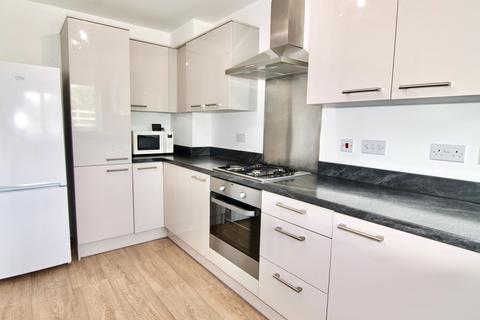 2 bedroom semi-detached house to rent, Witney OX28
