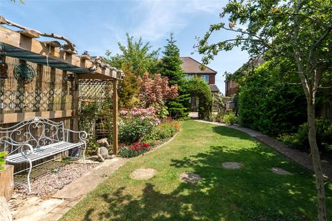 3 bedroom semi-detached house for sale, Cottingham Grove, Bletchley MK3