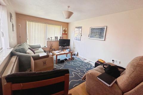 1 bedroom apartment for sale, Leighstone Court, Cheshire CH2