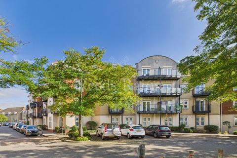 12 Critchley Avenue, Dartford, DA1 2GF