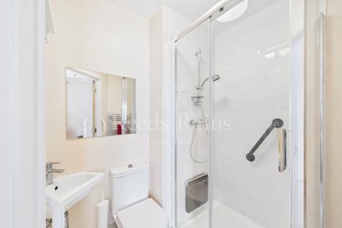 12 Critchley Avenue, Dartford, DA1 2GF