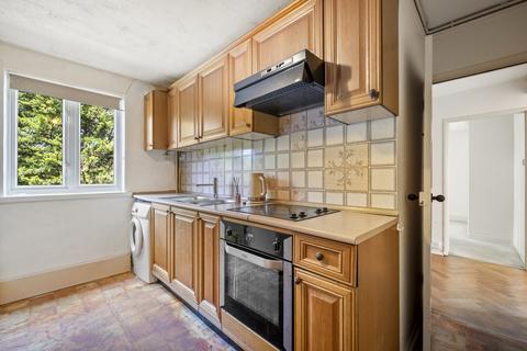 2 bedroom apartment for sale, Bushey Road, London SW20