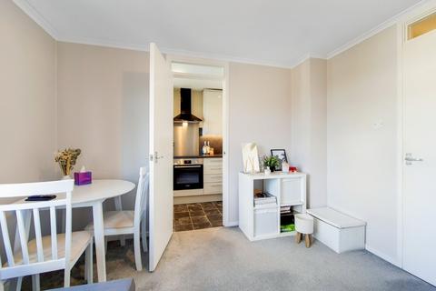 1 bedroom apartment for sale, Minstrel Gardens, Surbiton KT5