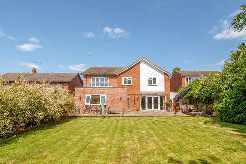 10 Hilly Field, Harlow, CM18 7HU