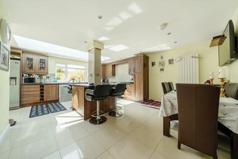 10 Hilly Field, Harlow, CM18 7HU