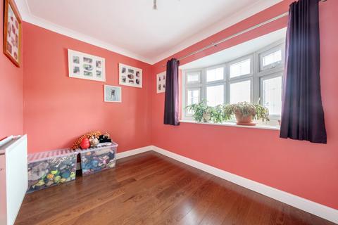 10 Hilly Field, Harlow, CM18 7HU