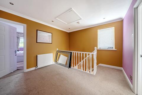 10 Hilly Field, Harlow, CM18 7HU