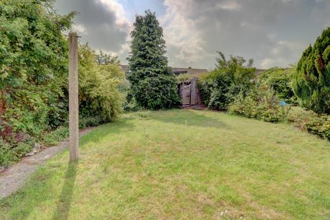 3 bedroom terraced house for sale, Southfield Road, Buckinghamshire HP27