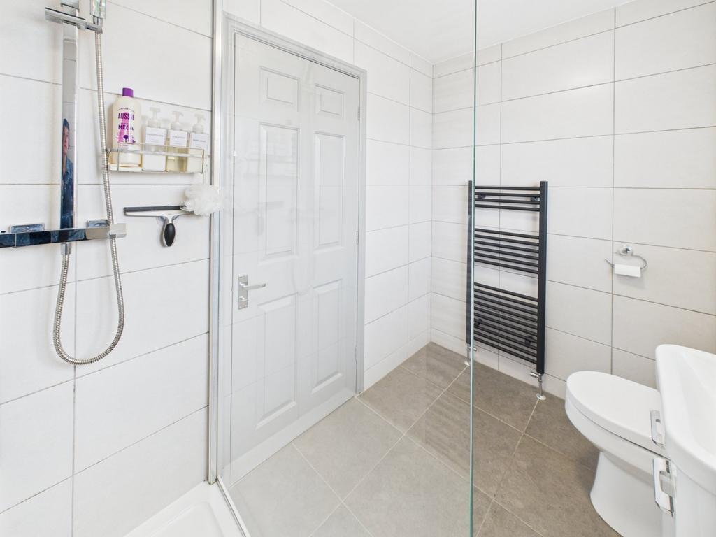 Family Shower Room
