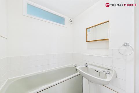 2 bedroom apartment to rent, Swift Close, Hertfordshire SG8