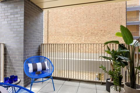 3 bedroom flat for sale, Plot C1-33 - SO - FMV, at Addiscombe Oaks SO Addiscombe Road CR0