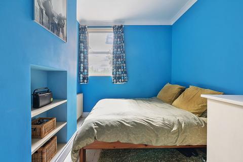 1 bedroom flat for sale, Milton Avenue, London NW10