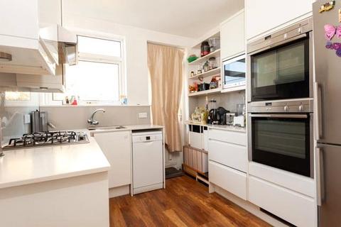 4 Abbey Road, London, SW19 2LZ