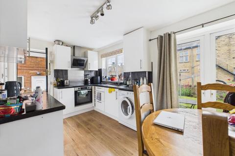 2 bedroom house for sale, Springfield Grove, Bingley