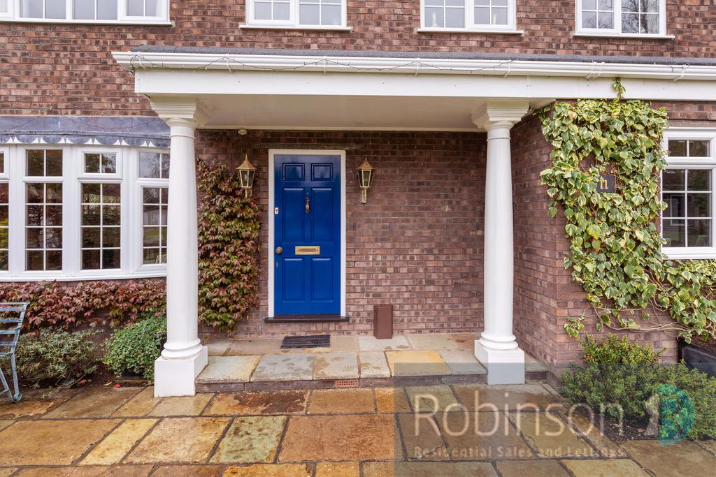 11 Silvertrees Drive-12