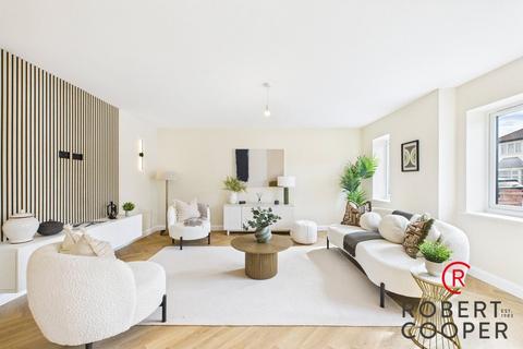 28a Acacia Avenue, Ruislip, HA4 8RG