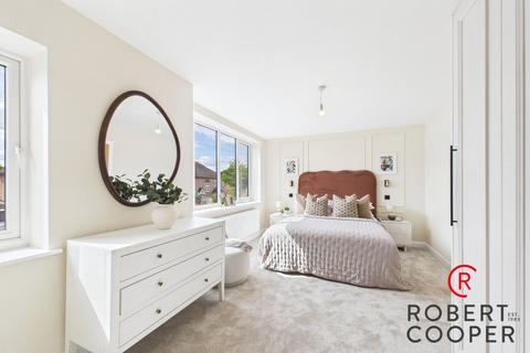 28a Acacia Avenue, Ruislip, HA4 8RG