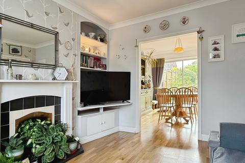 3 bedroom semi-detached house for sale, Fiona Drive, Thurnby, LE7