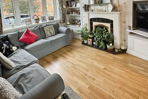 3 bedroom semi-detached house for sale, Fiona Drive, Thurnby, LE7