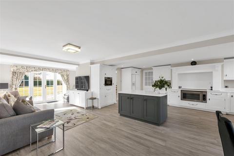 5 bedroom detached house for sale, Prospect Lane, Harpenden