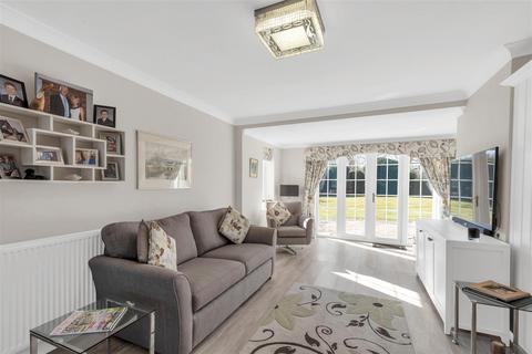 5 bedroom detached house for sale, Prospect Lane, Harpenden