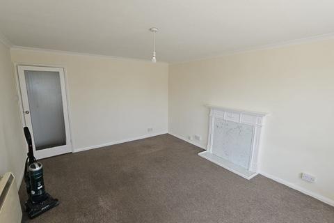 2 bedroom flat to rent, Cooden Drive, Bexhill-on-Sea TN39