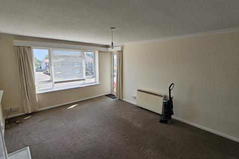 2 bedroom flat to rent, Cooden Drive, Bexhill-on-Sea TN39