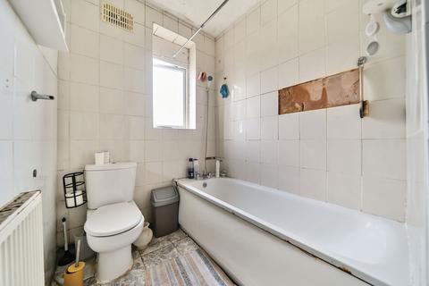 4 bedroom house for sale, Downham Way, Bromley