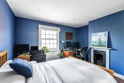 5 Junction Road, Dorking, RH4 3HB