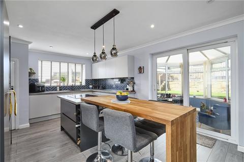23 Kirkfields, Baildon, Shipley, BD17 6HY