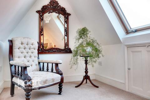 4 bedroom detached house for sale, Ingrave Road, Brentwood