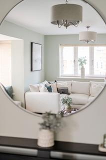 39 Saunders Way, Basingstoke, RG23 7FA