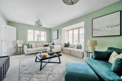 39 Saunders Way, Basingstoke, RG23 7FA