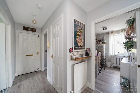 27 Abell Way, Springfield, Chelmsford, CM2 6WU