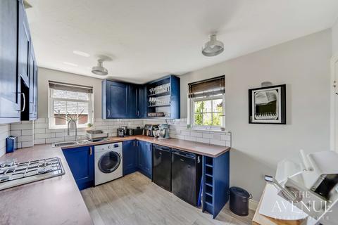 27 Abell Way, Springfield, Chelmsford, CM2 6WU