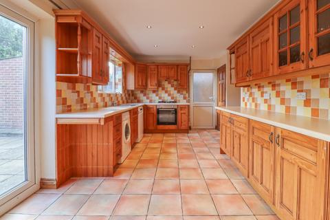 3 bedroom semi-detached house for sale, Queen Elizabeth Avenue, Gaywood, King's Lynn, Norfolk, PE30