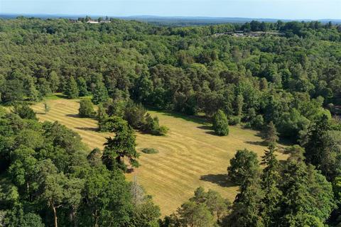undefined, Enton Nr Godalming * No Onward Chain*