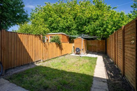 57 Speedwell Close, Cambridge, CB1 9YS