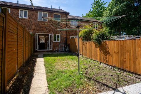 57 Speedwell Close, Cambridge, CB1 9YS