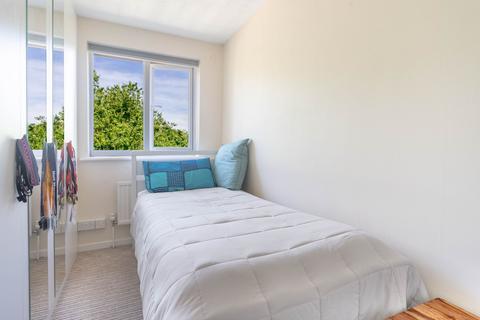 57 Speedwell Close, Cambridge, CB1 9YS